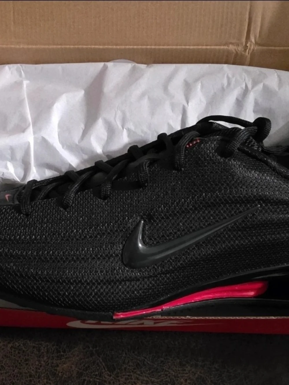 Nike Shox Black & Red Sneakers Men’s Size 10.5 Brand New in Box